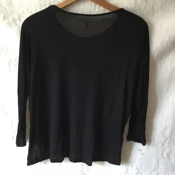 Kensie Black and White Abstract Print Top - Picture 8 of 16